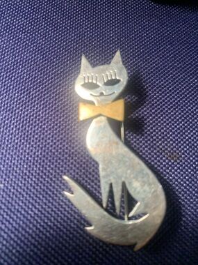 Taxco Silver Cat Brooch with Gold Bowtie